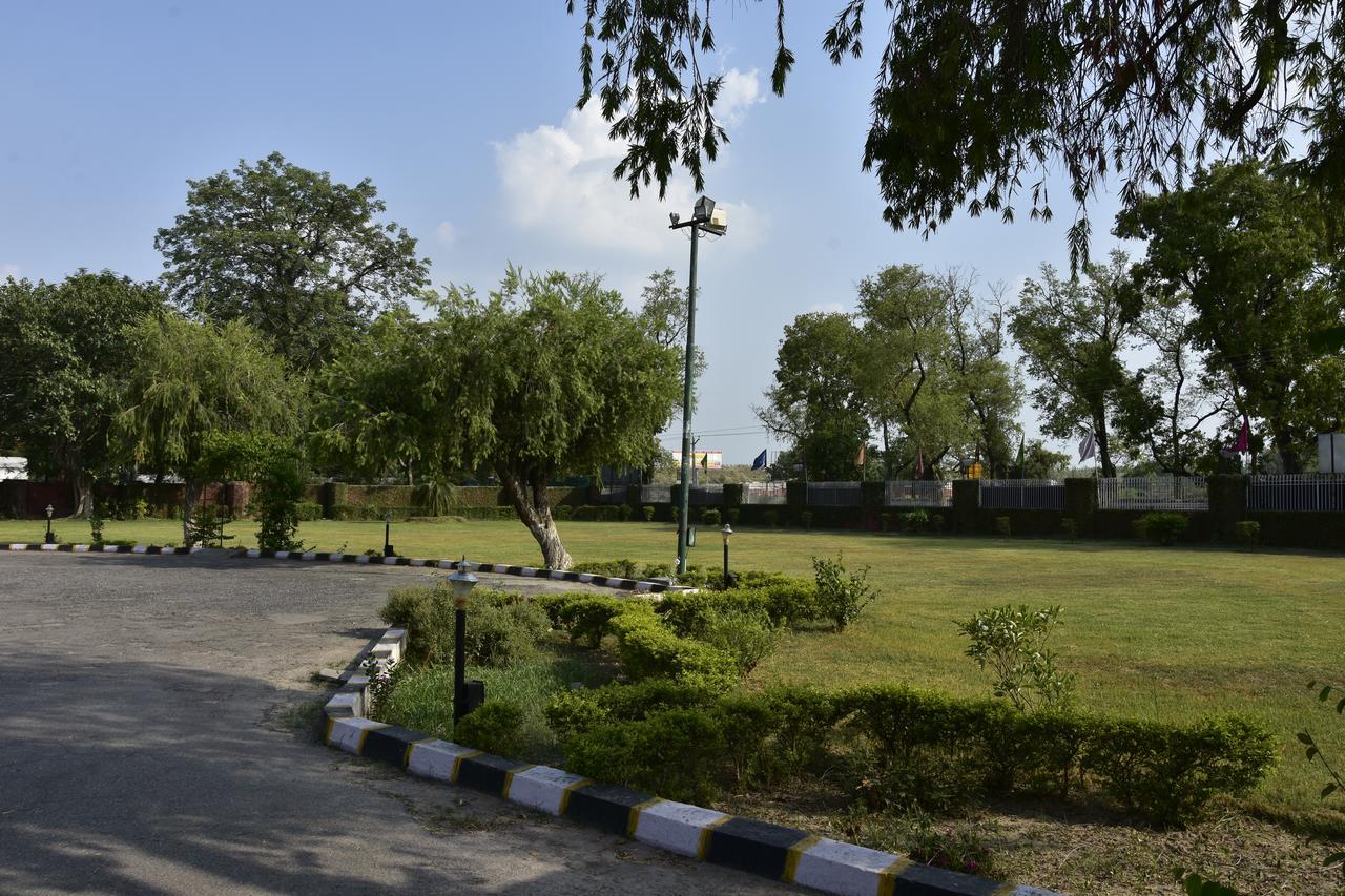 Rāmpur Modipur Hotel المظهر الخارجي الصورة